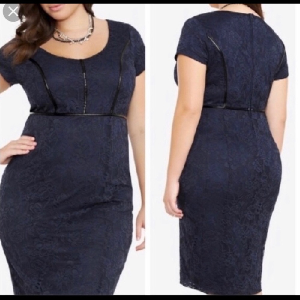 EUC Torrid faux leather trim lace dress-size 14